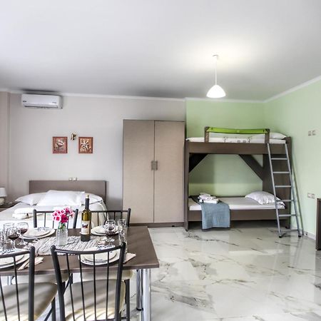 Del Sol #1 Meteora Luxurious Family Suites Kalampáka Luaran gambar