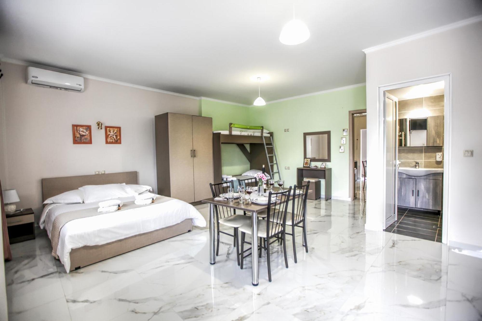 Del Sol #1 Meteora Luxurious Family Suites Kalampáka Luaran gambar