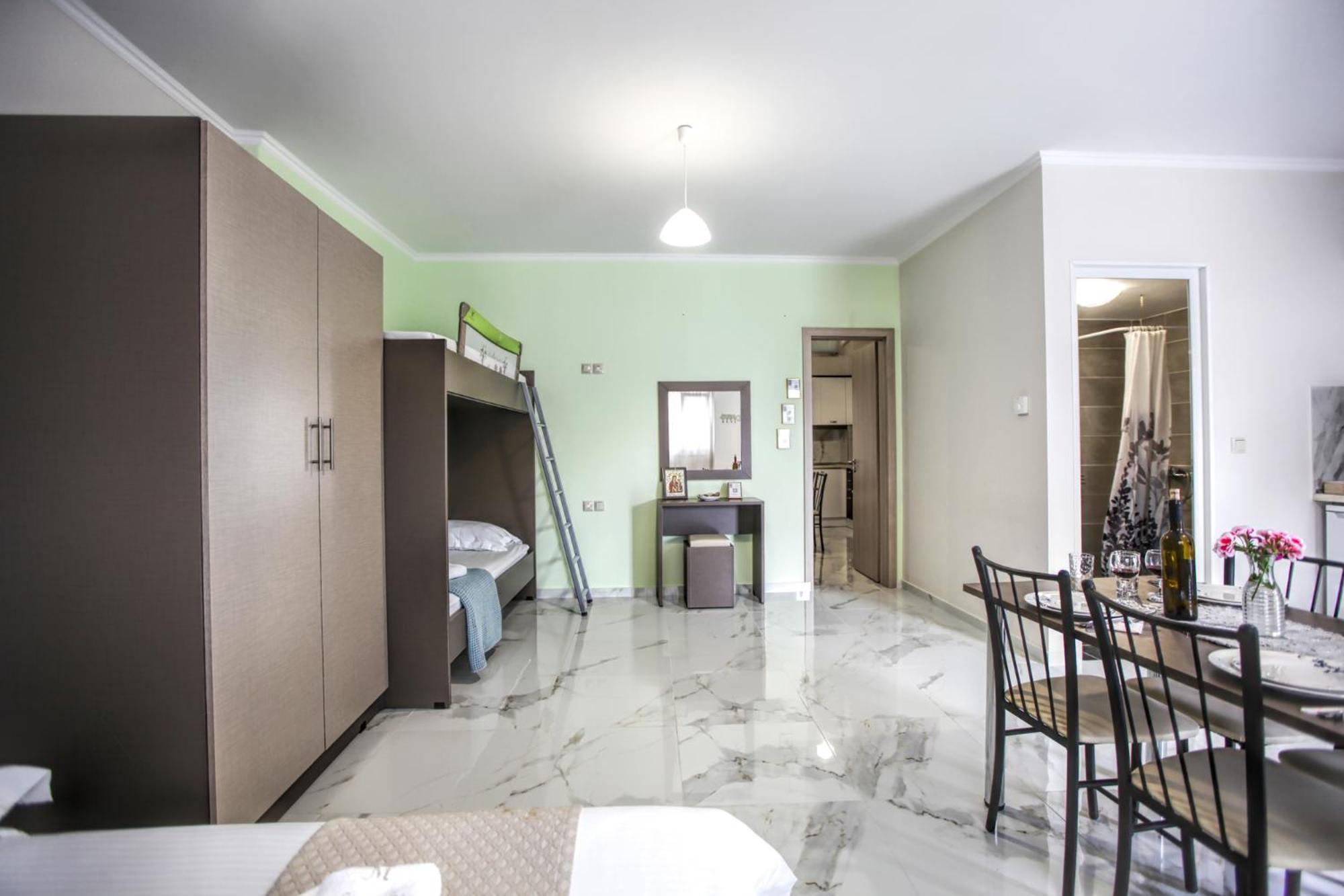 Del Sol #1 Meteora Luxurious Family Suites Kalampáka Luaran gambar