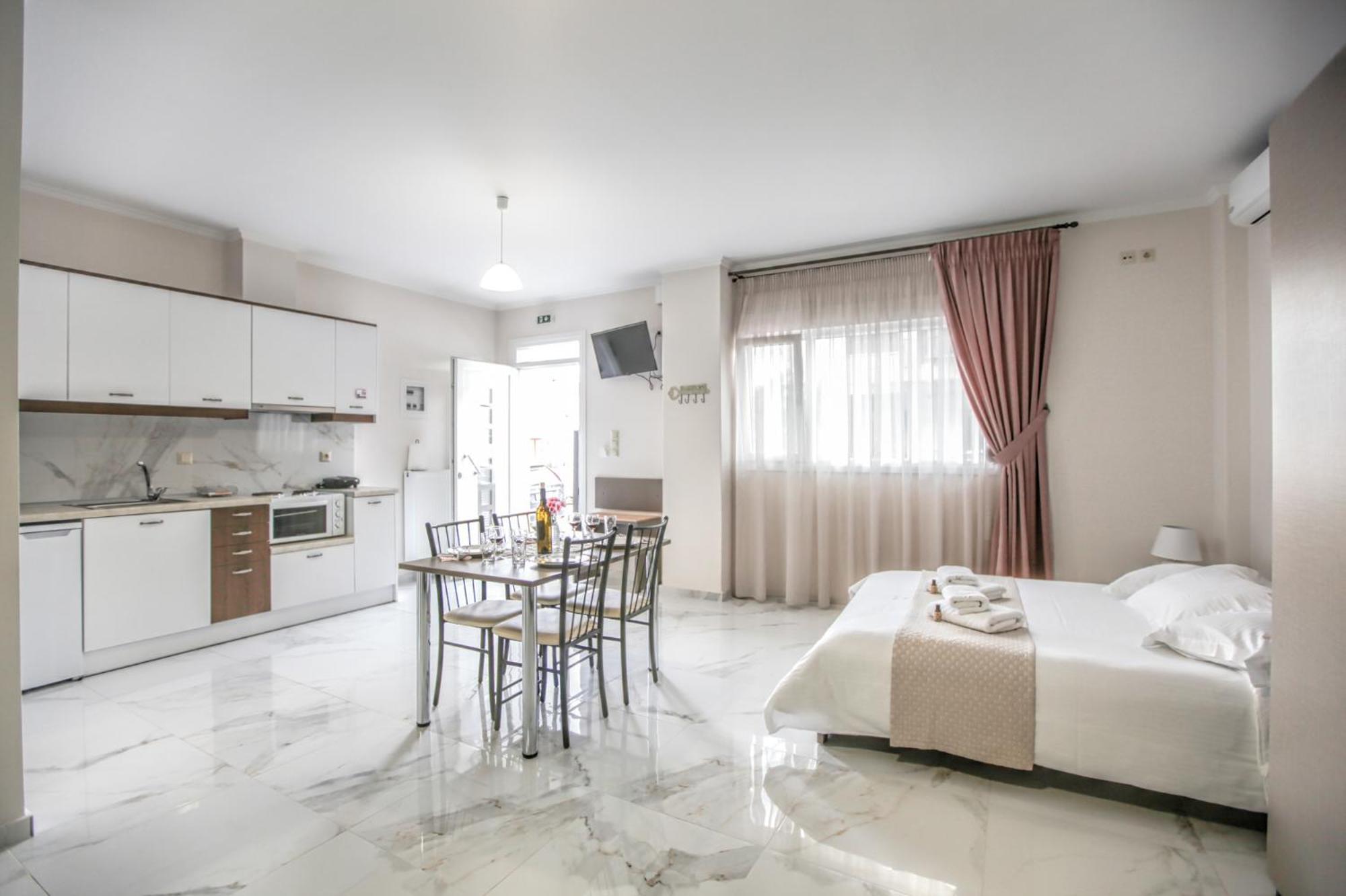 Del Sol #1 Meteora Luxurious Family Suites Kalampáka Luaran gambar